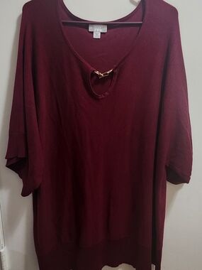 Avenue Burgundy Keyhole Top 22/24 Plus Size